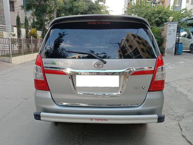 https://images10.gaadi.com/usedcar_image/3712163/original/processed_img2932522__used_car_2932522_1702188438.jpg?imwidth=6402