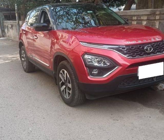 https://images10.gaadi.com/usedcar_image/3712217/original/processed_03__VCC_IMG_1701580018948_1827780_116_1701580494.jpg?imwidth=6400