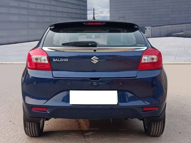 https://images10.gaadi.com/usedcar_image/3712247/original/processed_img2932570__used_car_2932570_1702190635.jpg?imwidth=6402