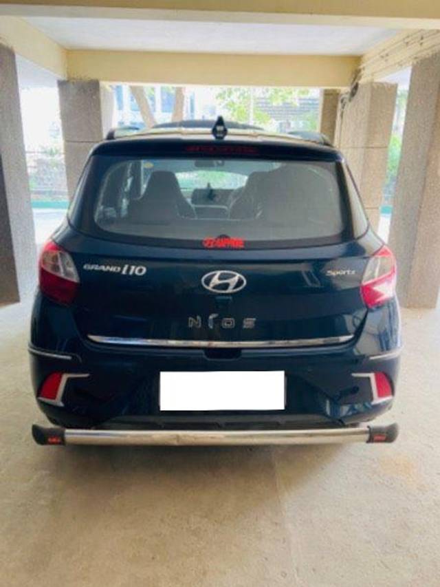 https://images10.gaadi.com/usedcar_image/3712345/original/processed_37c26e26-9eb7-4ce2-8bbc-253c9ec091d6.jpeg?imwidth=6401