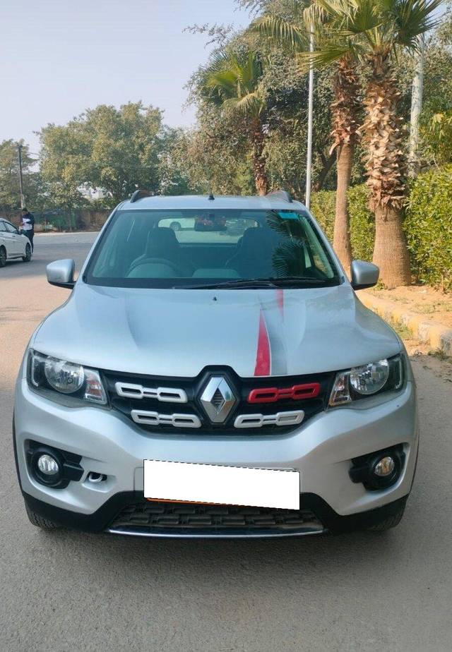 https://images10.gaadi.com/usedcar_image/3712416/original/processed_img2932626__used_car_2932626_1702717429.jpg?imwidth=6400