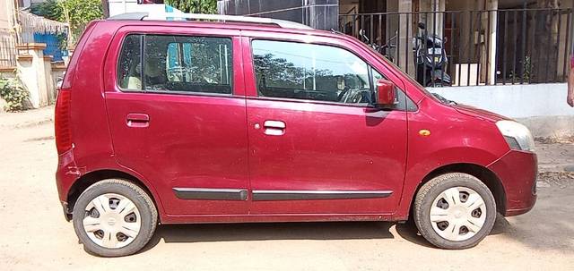 https://images10.gaadi.com/usedcar_image/3712429/original/03__VCC_IMG_1701584114457_1827822_97_1701584365.jpg?imwidth=6401