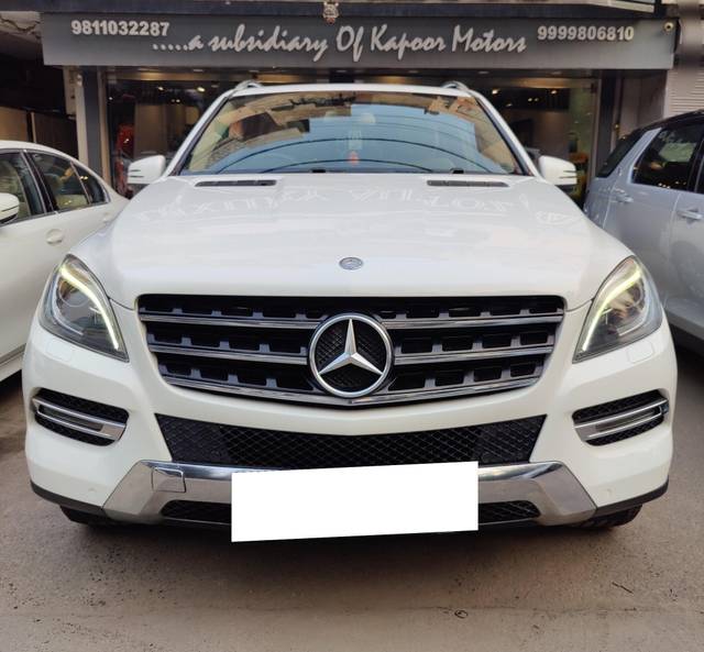 https://images10.gaadi.com/usedcar_image/3712452/original/processed_img2932650__used_car_2932650_1702812313.jpg?imwidth=6400