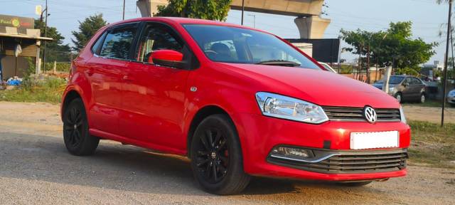 https://images10.gaadi.com/usedcar_image/3712682/original/processed_img2932725__used_car_2932725_1702206850.jpg?imwidth=6400