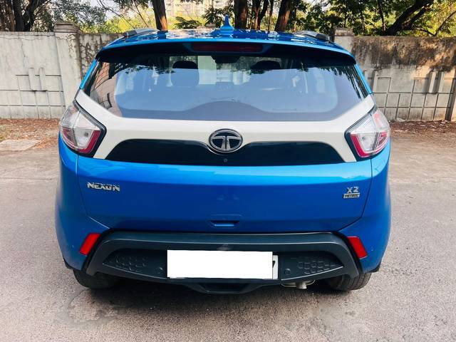 https://images10.gaadi.com/usedcar_image/3712694/original/processed_img2932732__usedcar_img_20231208_wa0039_27821702207071_1702207118.jpg?imwidth=6402