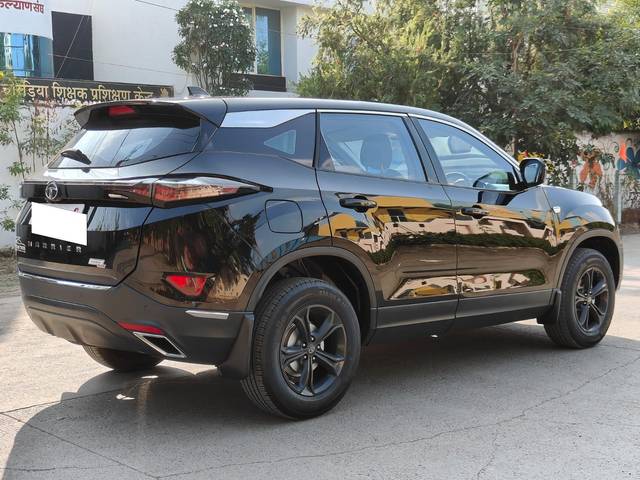 https://images10.gaadi.com/usedcar_image/3712734/original/processed_img2932763__used_car_2932763_1702208327.jpg?imwidth=6402