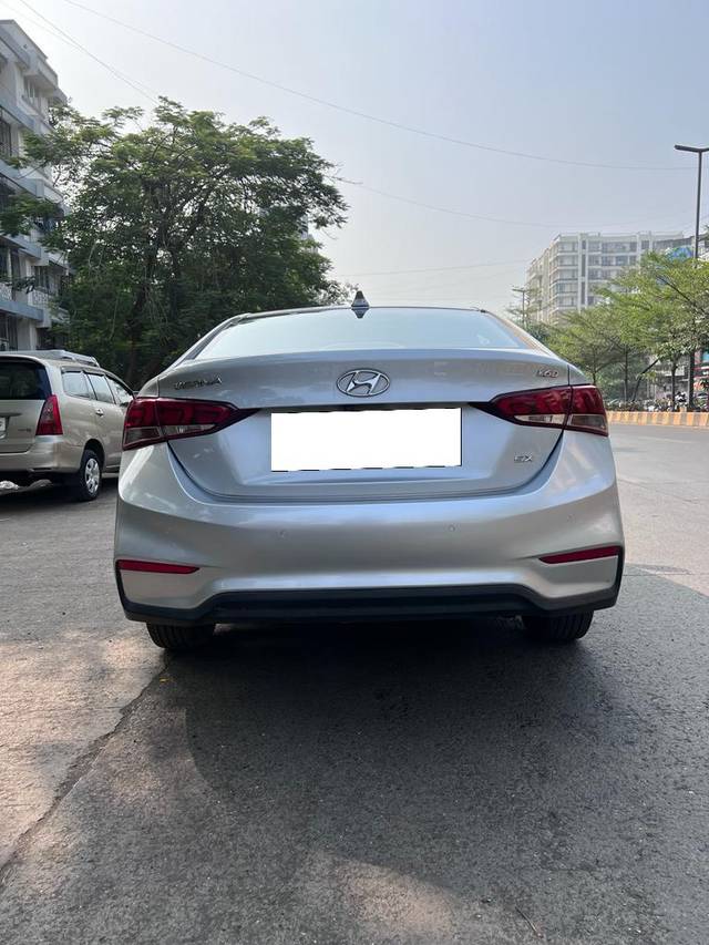https://images10.gaadi.com/usedcar_image/3712857/original/processed_img2932807__usedcar_whatsappimage2023_12_02at24819pm_9__2932807_1702213680.jpeg?imwidth=6402