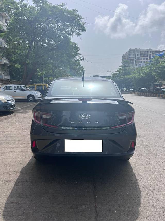 https://images10.gaadi.com/usedcar_image/3712862/original/processed_img2932810__usedcar_whatsappimage2023_08_17at42320pm_4__2932810_1702213423.jpeg?imwidth=6402