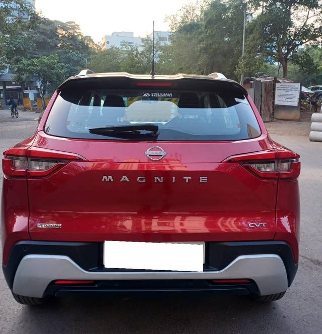 https://images10.gaadi.com/usedcar_image/3712883/original/processed_img2932817__usedcar_deb7ce39_a0aa_4e41_8bce_cb02920a744e_1541702213559_1702213598.jpg?imwidth=6402