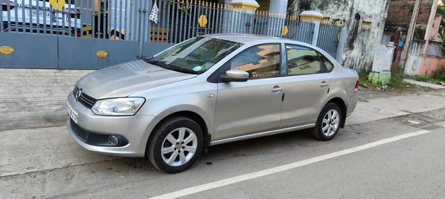 https://images10.gaadi.com/usedcar_image/3713062/original/processed_img2932845__used_car_2932845_1702221784.jpg?imwidth=6400