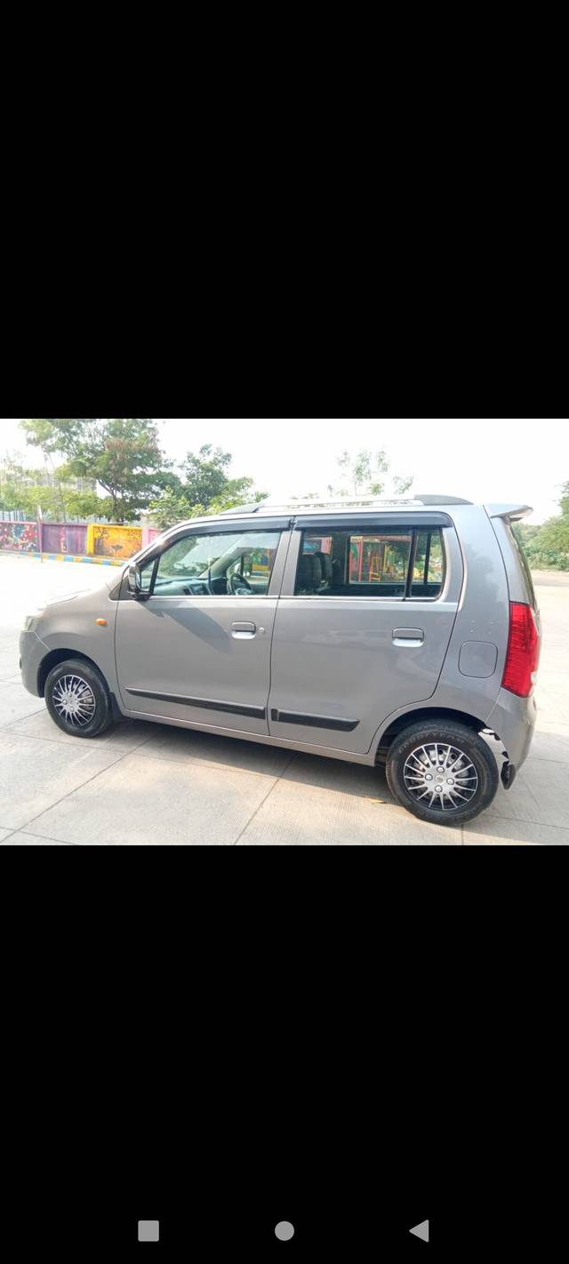 https://images10.gaadi.com/usedcar_image/3713279/original/img2932864__used_car_2932864_1702231263.png?imwidth=6402