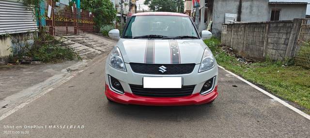 https://images10.gaadi.com/usedcar_image/3713707/original/processed_img2932943__used_car_2932943_1702275176.jpg?imwidth=6402