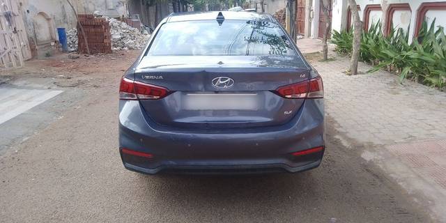 https://images10.gaadi.com/usedcar_image/3713741/original/04__VCC_1828007_96_1701667487.jpg?imwidth=6402