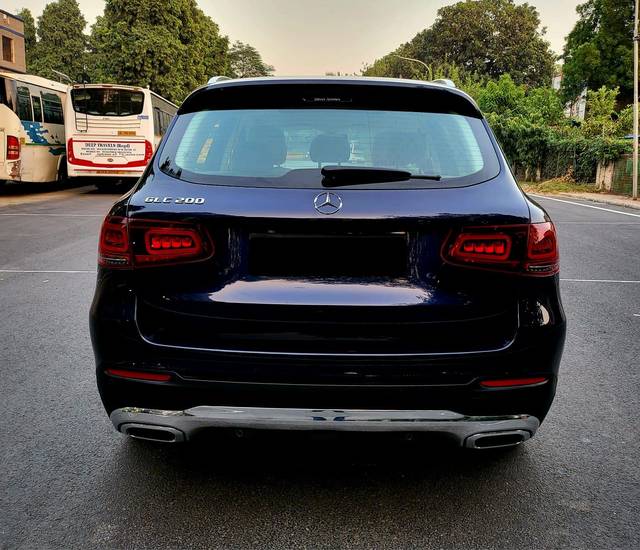https://images10.gaadi.com/usedcar_image/3714043/original/processed_img2933090__used_car_2933090_1702285126.jpg?imwidth=6401