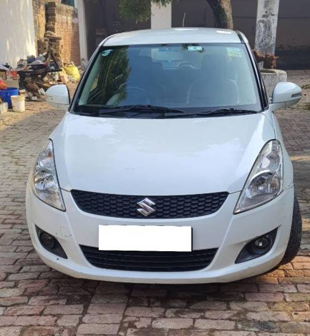https://images10.gaadi.com/usedcar_image/3714163/original/processed_293a8f8b-7999-48db-a125-6d4cc66f1266.jpg?imwidth=6400