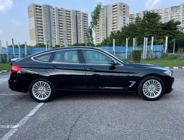 https://images10.gaadi.com/usedcar_image/3714165/original/processed_img2933138__usedcar_capture8_7601702289072_1702289090.PNG?imwidth=6401