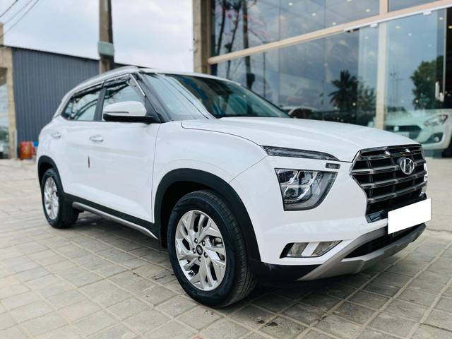 https://images10.gaadi.com/usedcar_image/3714308/original/processed_img2933221__used_car_2933221_1702292820.jpg?imwidth=6400