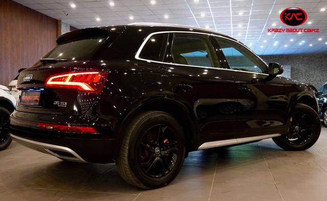 https://images10.gaadi.com/usedcar_image/3714387/original/processed_img2933263__used_car_2933263_1702621508.JPG?imwidth=6402