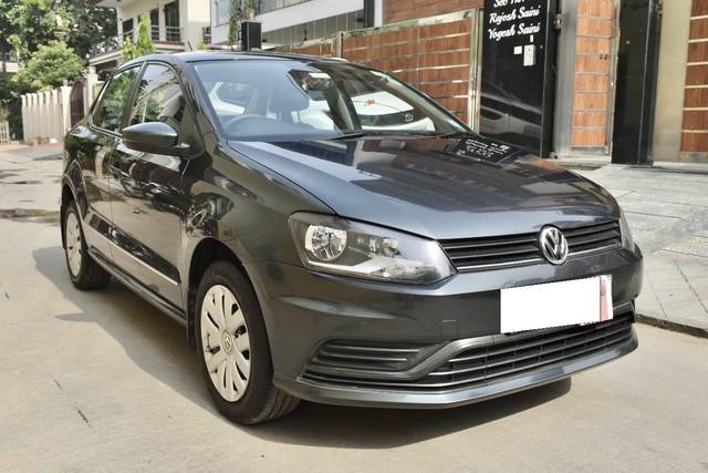 https://images10.gaadi.com/usedcar_image/3714493/original/processed_img2933340__used_car_2933340_1702297377.jpg?imwidth=6400