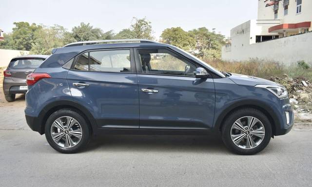https://images10.gaadi.com/usedcar_image/3714507/original/processed_img2933351__used_car_2933351_1702297634.jpg?imwidth=6401