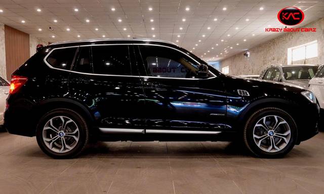 https://images10.gaadi.com/usedcar_image/3714549/original/processed_img2933387__used_car_2933387_1703067619.jpg?imwidth=6401
