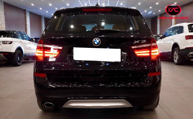 https://images10.gaadi.com/usedcar_image/3714549/original/processed_img2933387__used_car_2933387_1703067633.jpg?imwidth=6402