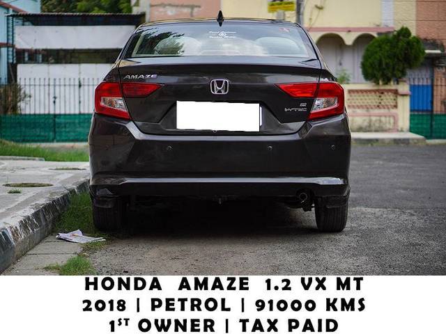 https://images10.gaadi.com/usedcar_image/3714645/original/processed_img2933430__usedcar_5_2471702300972_1702300990.jpg?imwidth=6401