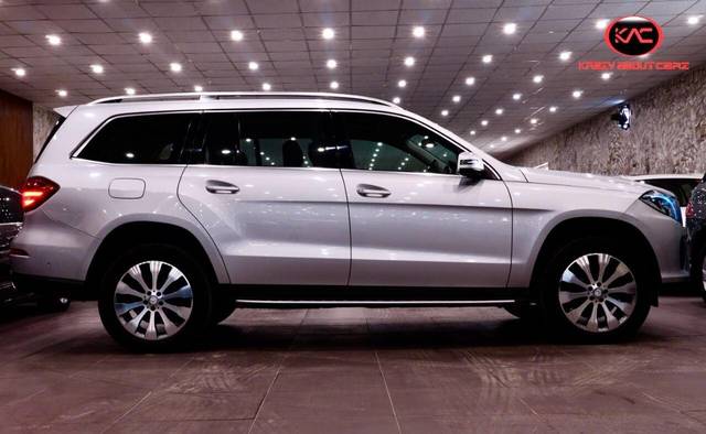 https://images10.gaadi.com/usedcar_image/3714662/original/processed_img2933441__used_car_2933441_1702301784.jpg?imwidth=6401
