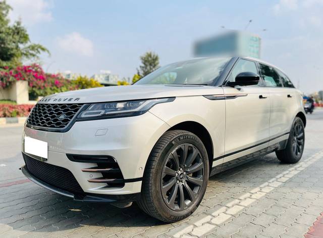 https://images10.gaadi.com/usedcar_image/3714765/original/processed_img2933475__used_car_2933475_1702305716.jpg?imwidth=6401