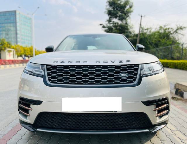 https://images10.gaadi.com/usedcar_image/3714765/original/processed_img2933475__used_car_2933475_1702305719.jpg?imwidth=6402