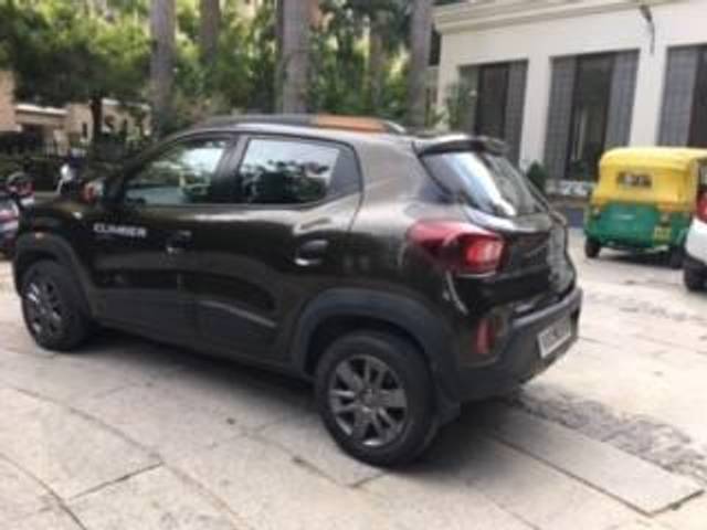 https://images10.gaadi.com/usedcar_image/3714971/original/processed_9f7b8fbc-e16a-409d-bcdb-0afe704d79e5.jpg?imwidth=6402