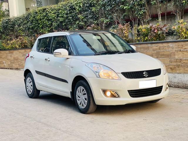 https://images10.gaadi.com/usedcar_image/3716868/original/processed_img2934215__used_car_2934215_1702410490.jpg?imwidth=6400