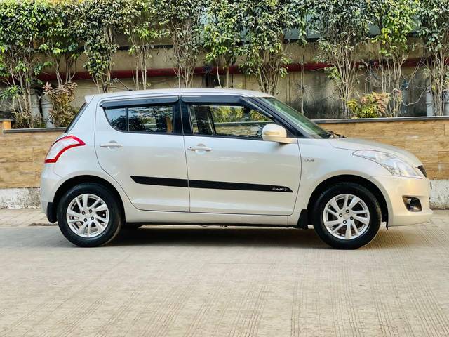 https://images10.gaadi.com/usedcar_image/3716871/original/processed_img2934218__used_car_2934218_1702411036.jpg?imwidth=6401