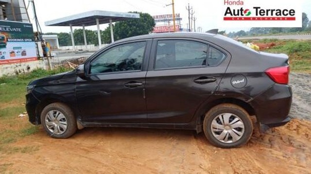 Honda Amaze S Petrol Second-hand 2018 Honda Amaze S Petrol for sale in Tiruchirappalli-3