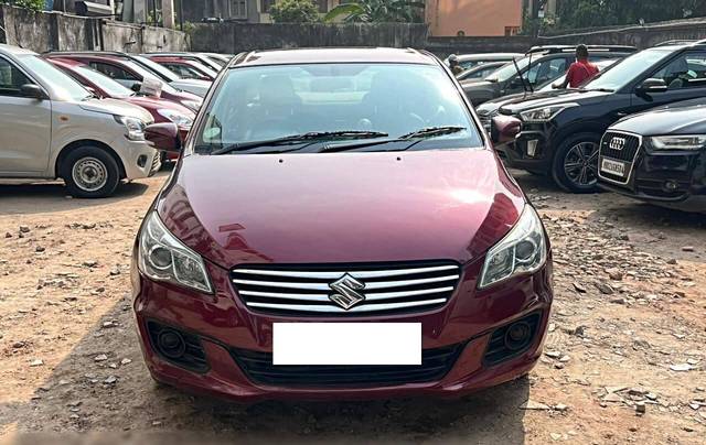 https://images10.gaadi.com/usedcar_image/3729855/original/processed_img2938898__used_car_2938898_1703066947.jpg?imwidth=6402