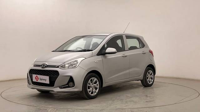 https://images10.gaadi.com/usedcar_image/3736578/original/cab0eae303834c6ace76ca7e10cdebf7.JPG?imwidth=6400