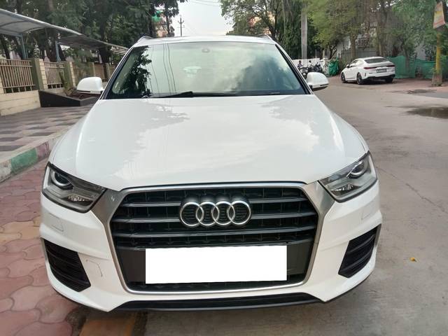 https://images10.gaadi.com/usedcar_image/3740272/original/processed_img2945170__used_car_2945170_1703400961.jpg?imwidth=6402