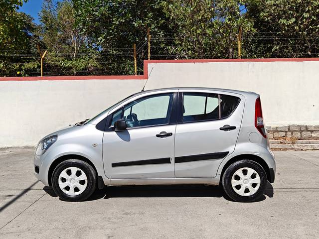 https://images10.gaadi.com/usedcar_image/3747036/original/img2947080__used_car_2947080_1703769453.jpg?imwidth=6402