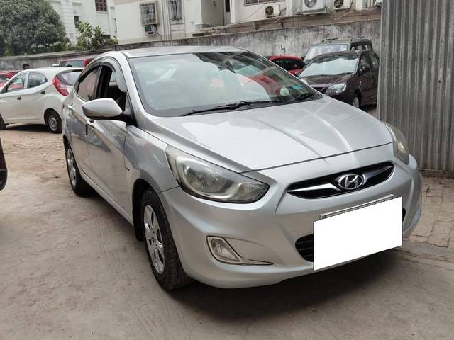 https://images10.gaadi.com/usedcar_image/3754314/original/processed_img2949826__used_car_2949826_1704197809.jpg?imwidth=6400