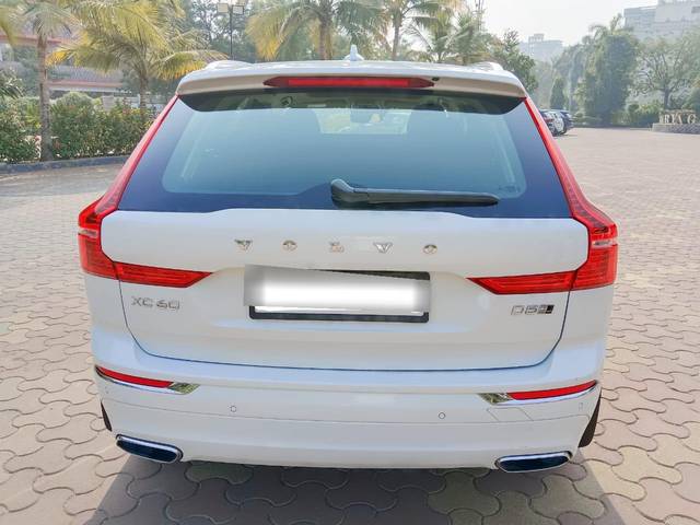 https://images10.gaadi.com/usedcar_image/3763853/original/processed_img2953493__used_car_2953493_1704718975.jpg?imwidth=6402