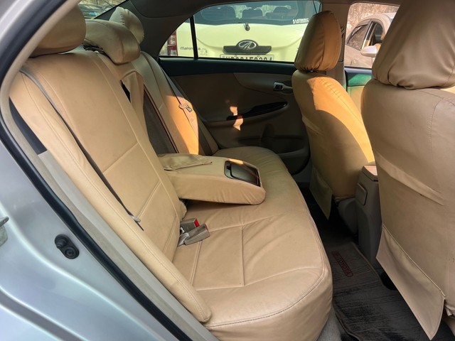 Second-hand 2014 Toyota Corolla Altis 1.8 GL for sale in Kolkata-9