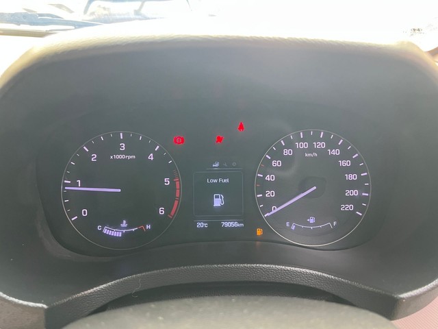 Second-hand 2015 Hyundai Creta 1.6 CRDi SX Option for sale in Kolkata-11