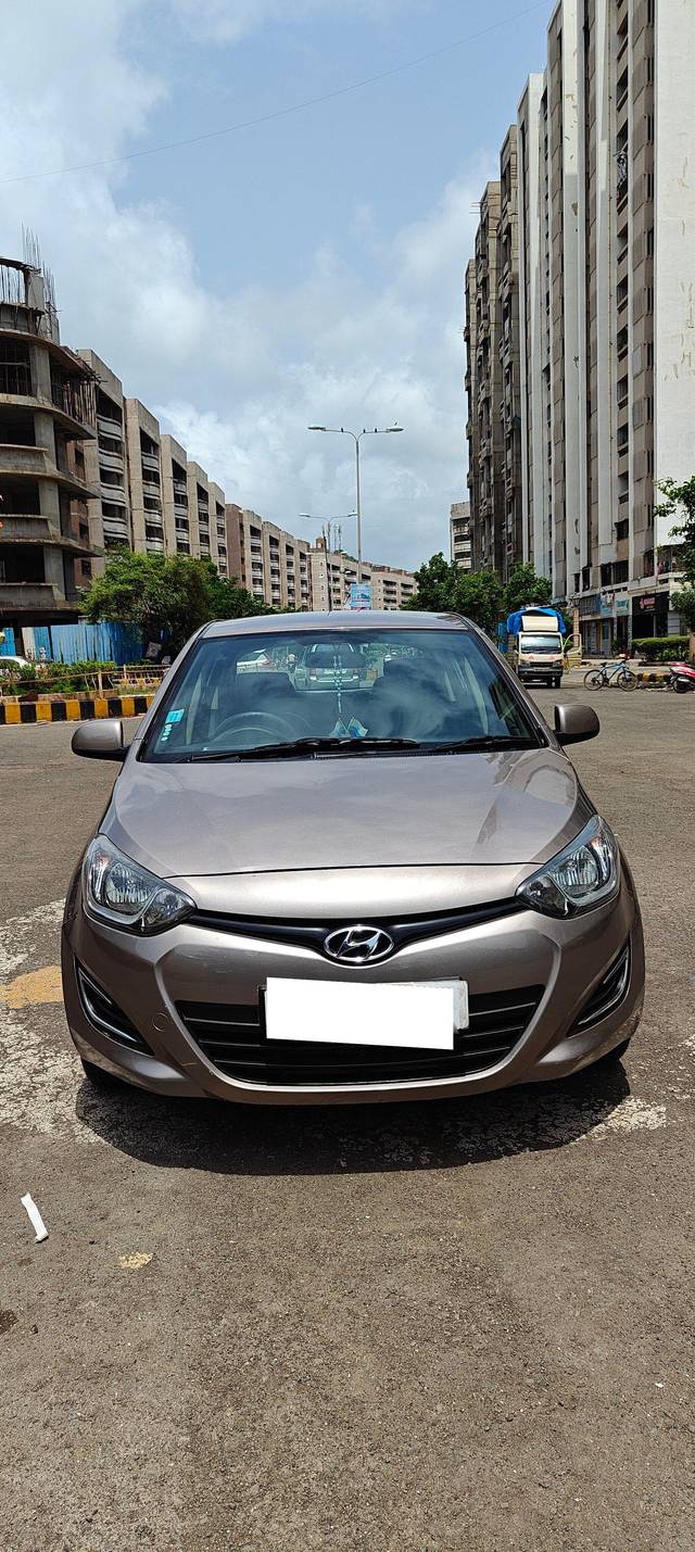 https://images10.gaadi.com/usedcar_image/3775928/original/processed_img2957806__used_car_2957806_1705471920.jpg?imwidth=6401