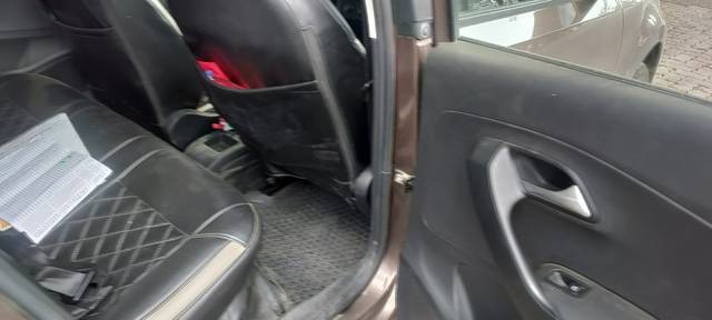 https://images10.gaadi.com/usedcar_image/3779924/original/img2959383__used_car_2959383_1705662587.jpg?imwidth=6402