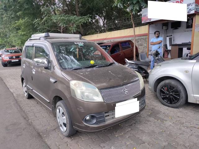 https://images10.gaadi.com/usedcar_image/3779986/original/processed_img2959425__used_car_2959425_1705664837.jpg?imwidth=6402