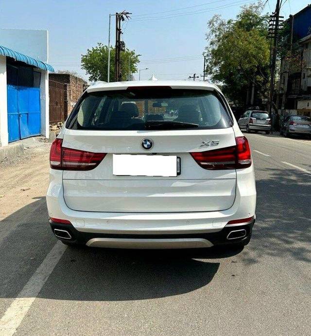 https://images10.gaadi.com/usedcar_image/3787680/original/processed_img2961885__used_car_2961885_1706043305.jpg?imwidth=6402