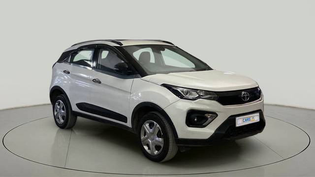 https://images10.gaadi.com/usedcar_image/3790572/original/fb97680b03d56ec225dba2dbd852366c.jpg?imwidth=6400