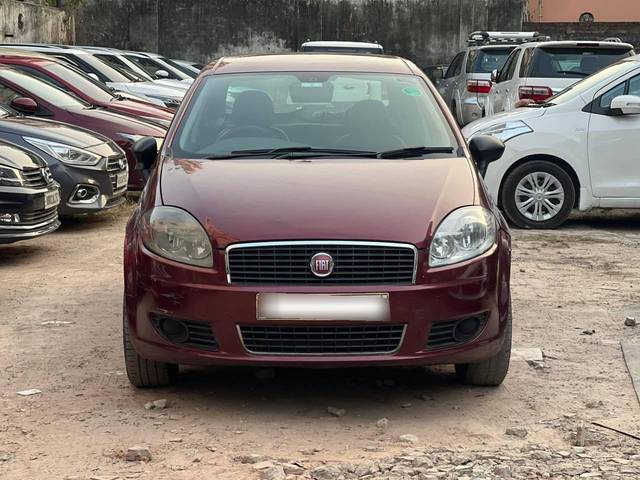 https://images10.gaadi.com/usedcar_image/3790990/original/processed_img2963447__used_car_2963447_1706184730.jpg?imwidth=6402