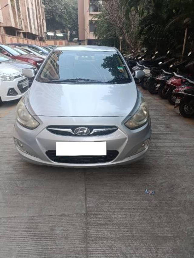 https://images10.gaadi.com/usedcar_image/3793258/original/processed_965626ec-364c-4356-b64d-9bb5d54a760e.jpg?imwidth=6400