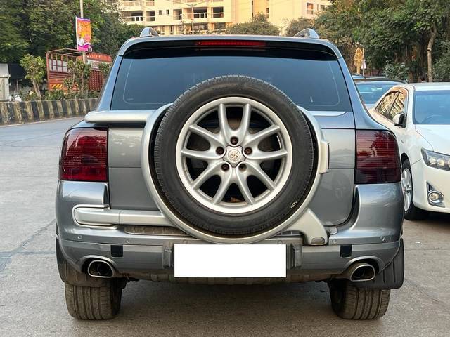 https://images10.gaadi.com/usedcar_image/3793791/original/processed_img2964342__used_car_2964342_1706358935.jpg?imwidth=6402